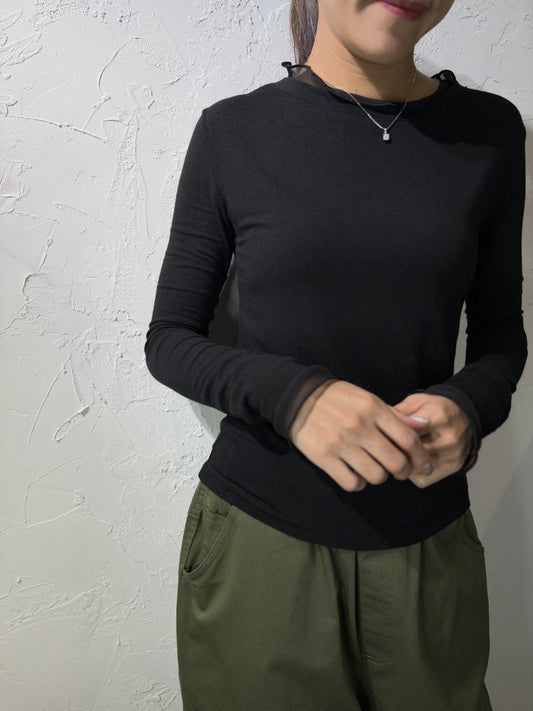 Wavy Lace Collar Top