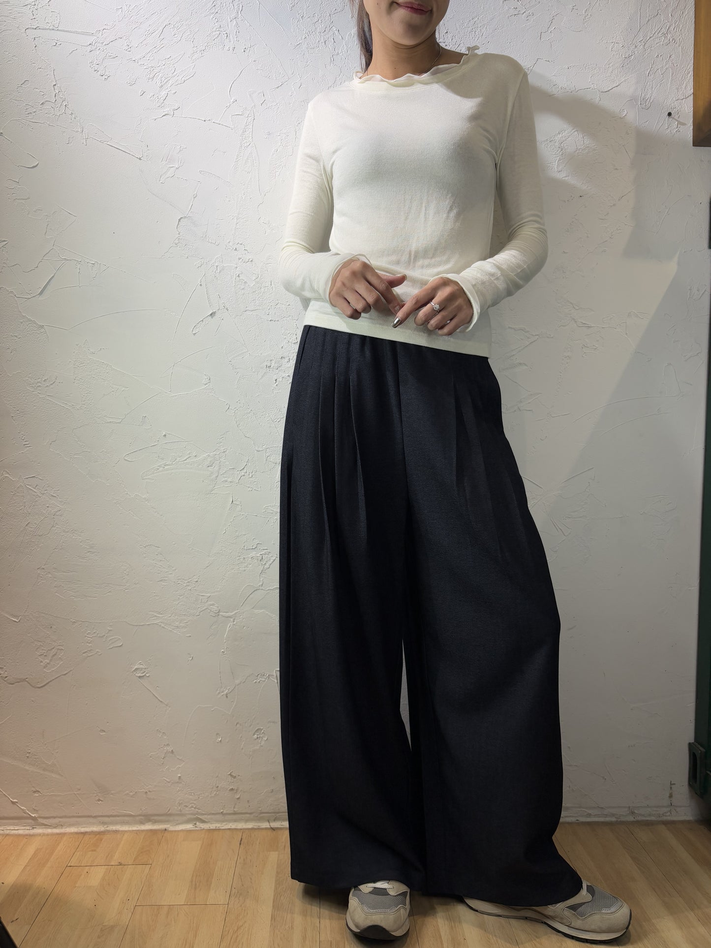 Wavy Lace Collar Top