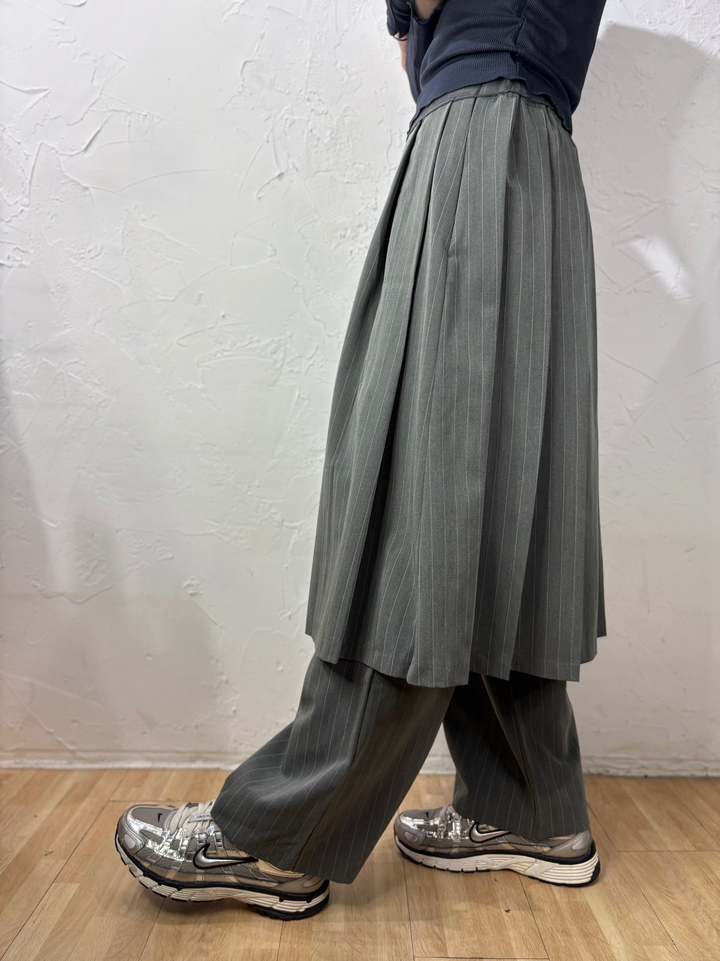 2-Layer Skirt-like Pants