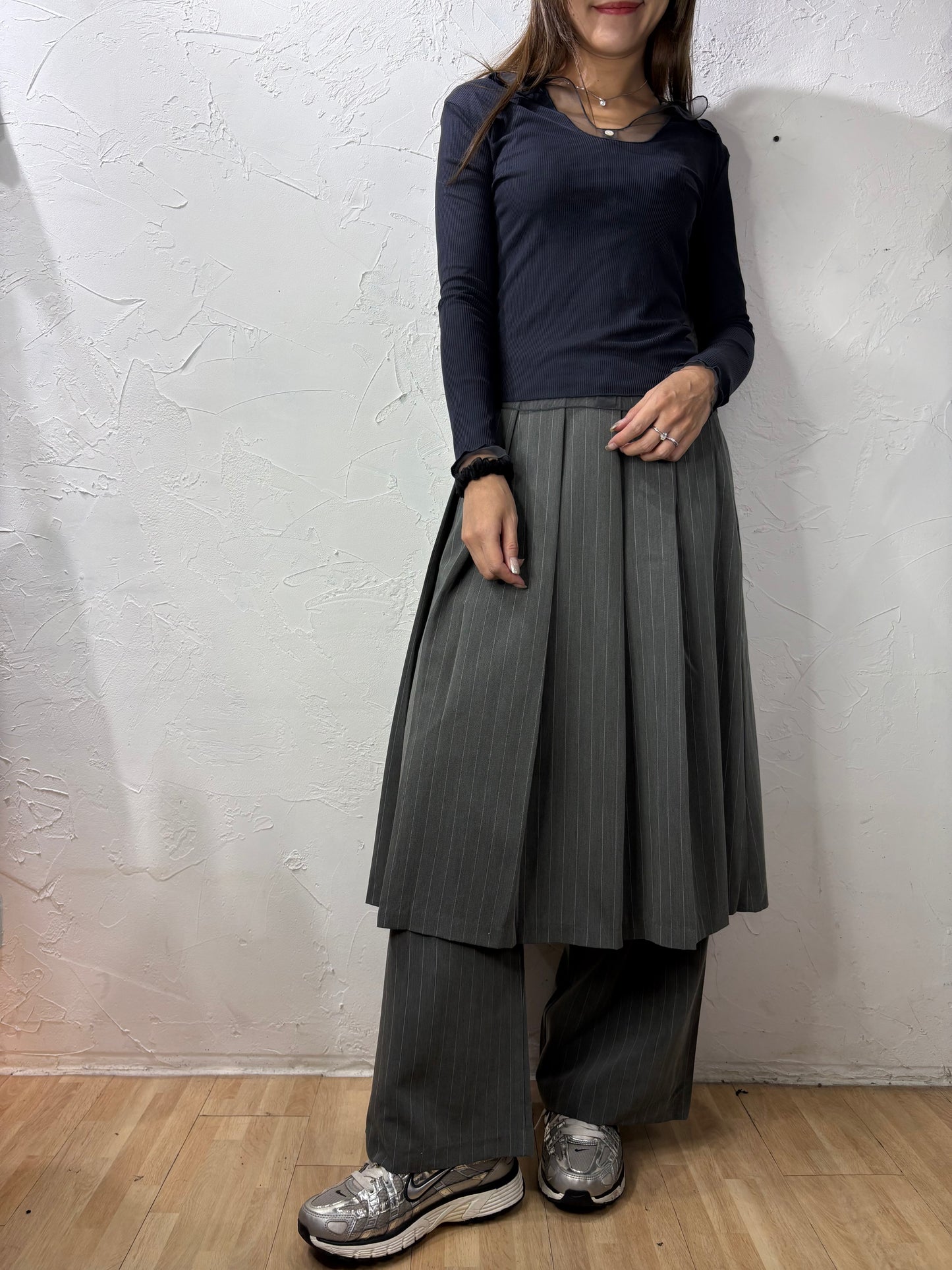 2-Layer Skirt-like Pants