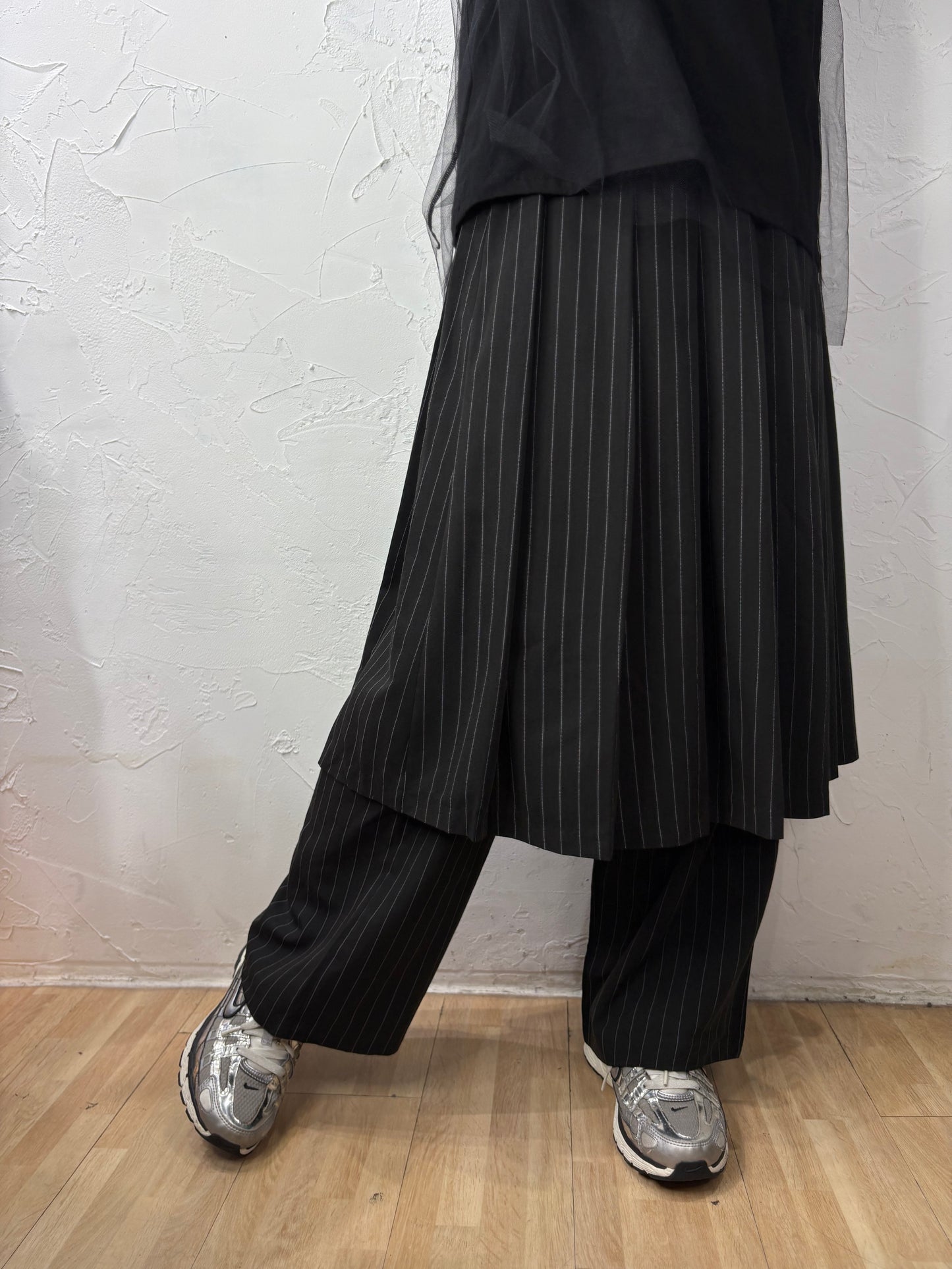 2-Layer Skirt-like Pants
