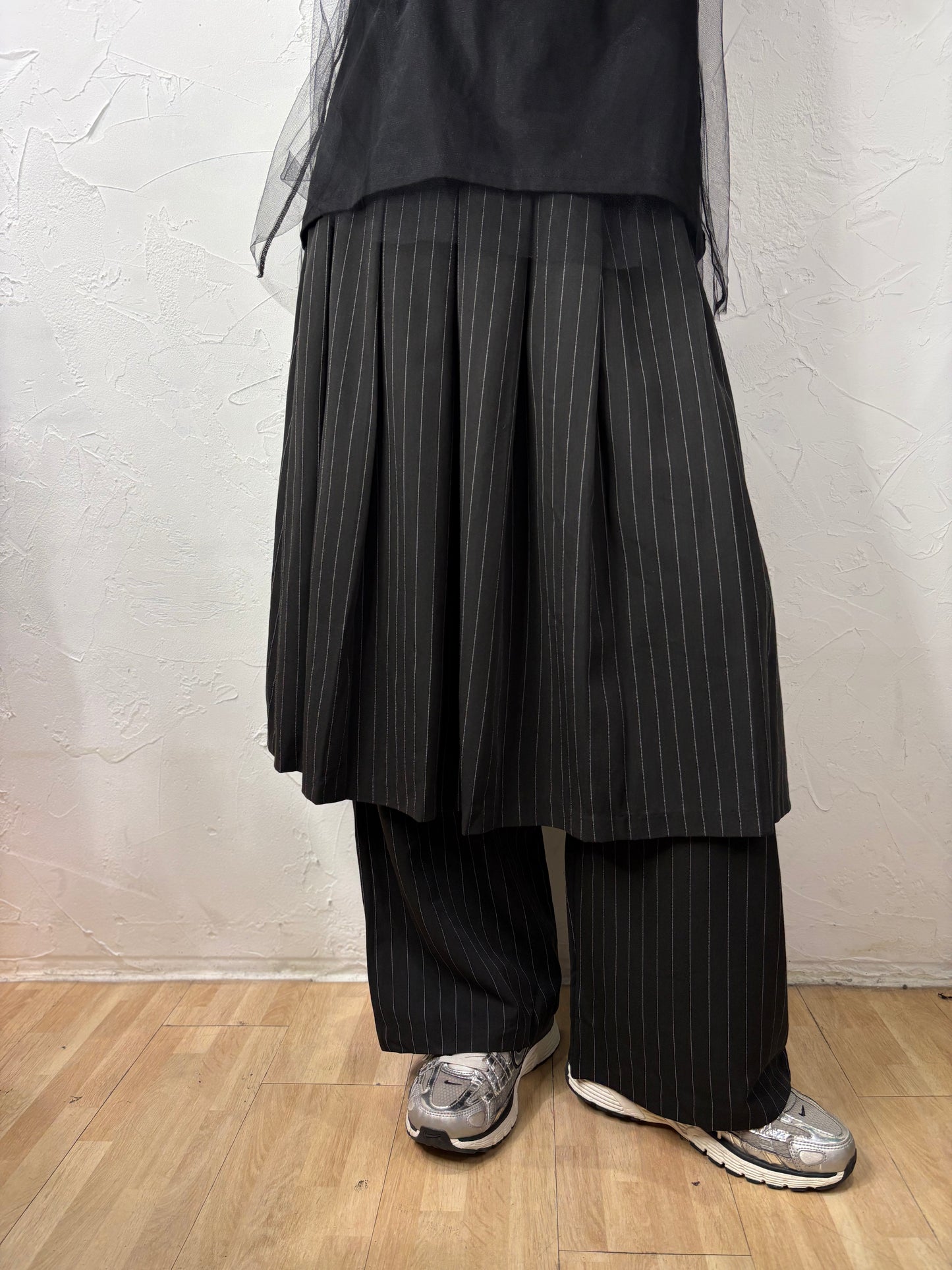 2-Layer Skirt-like Pants