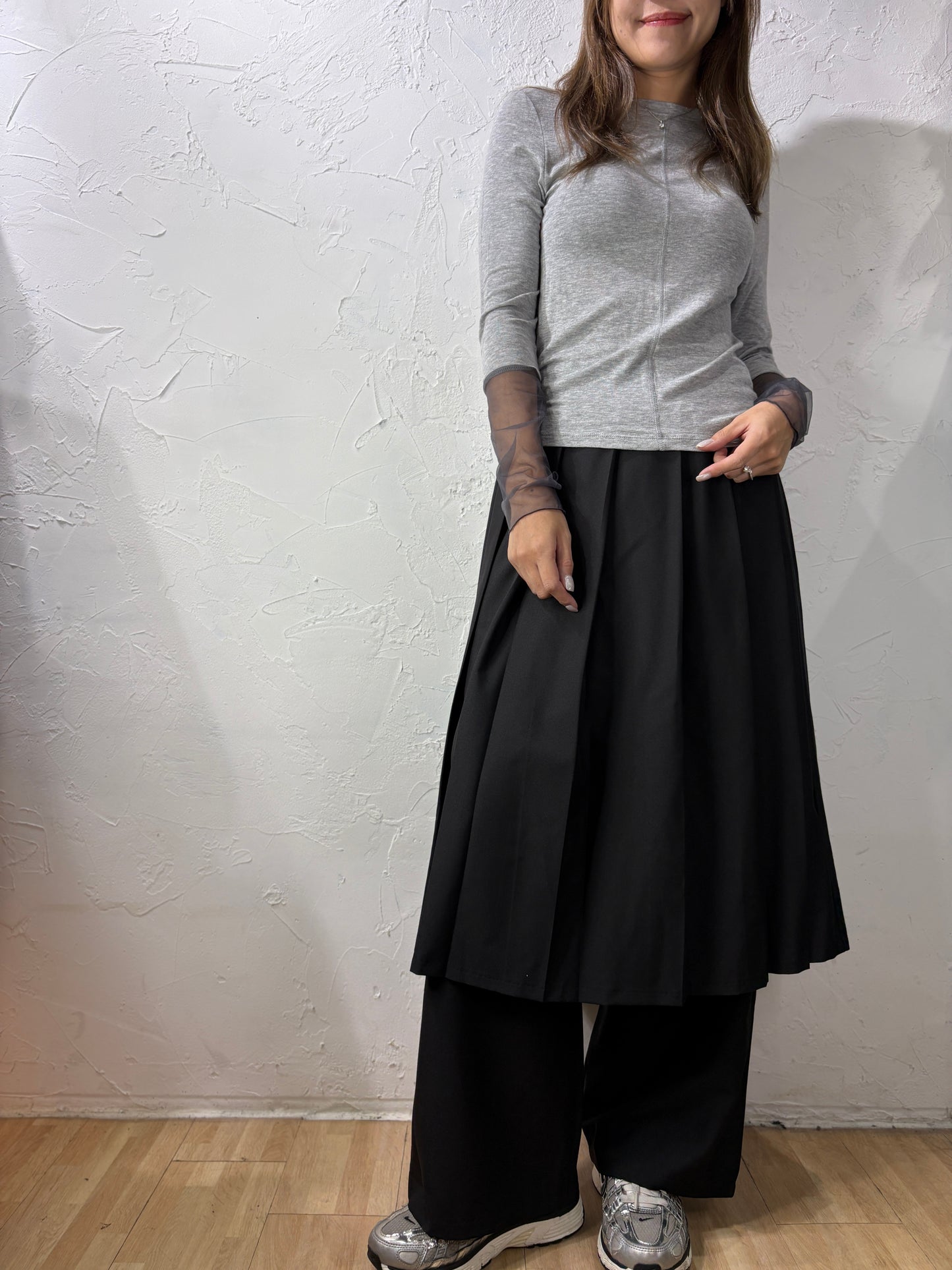 2-Layer Skirt-like Pants