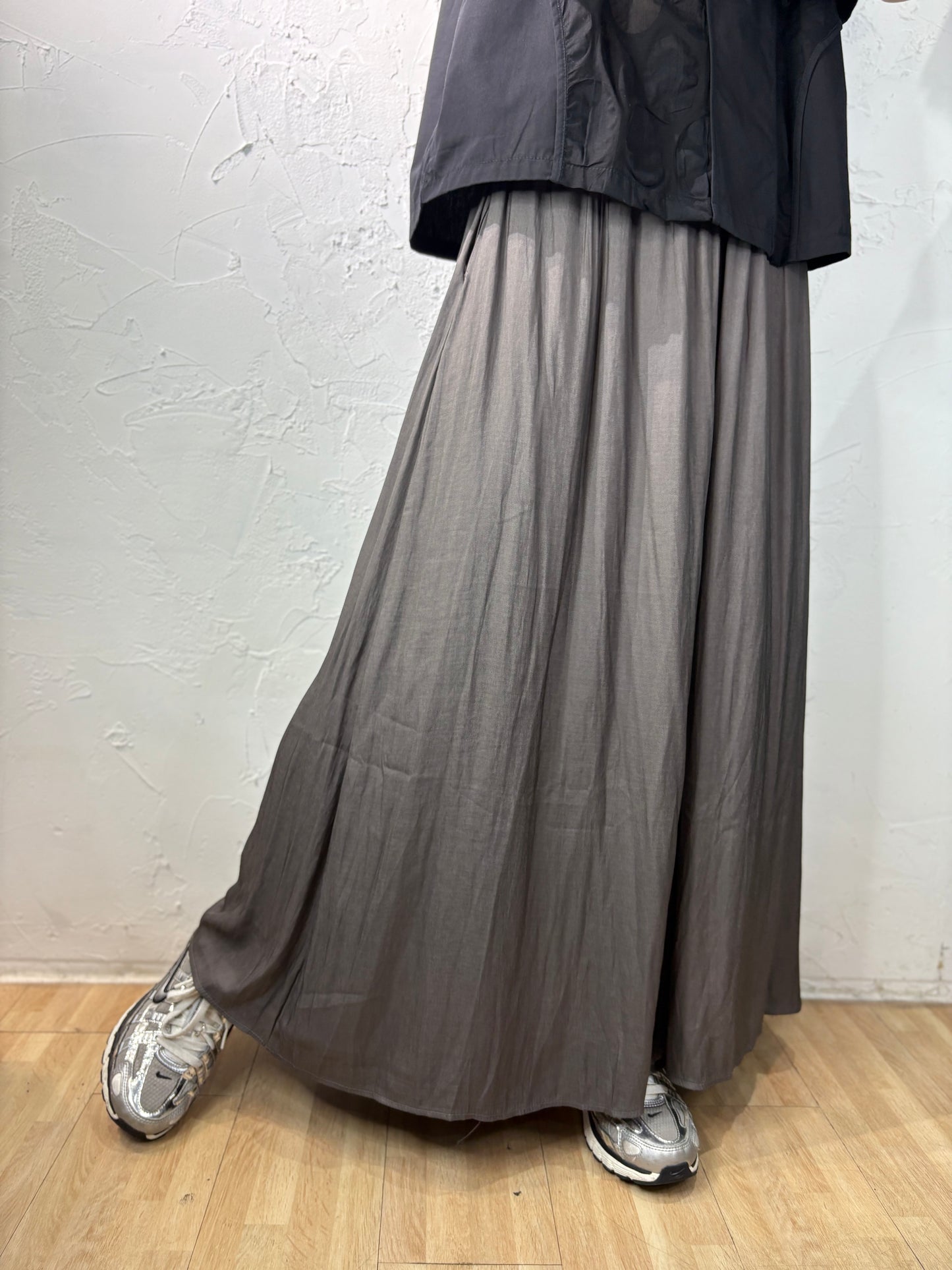 Wide Legs Thin Pants