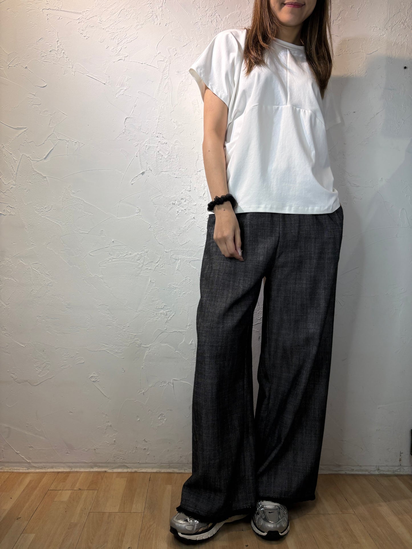 Curve Cut Top