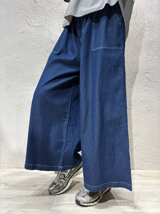 Dash Line Pocket Jeans