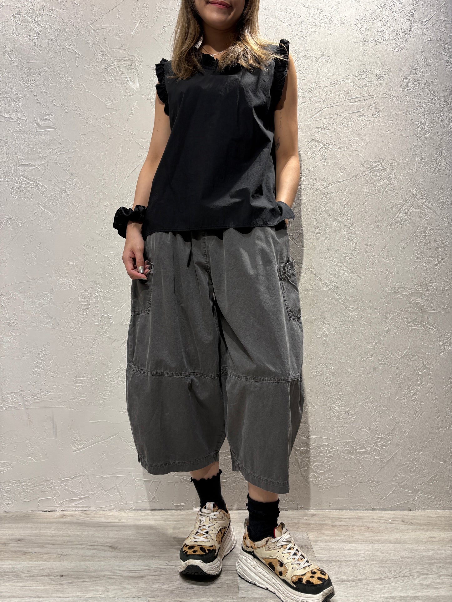 Ruffle Collar Vest