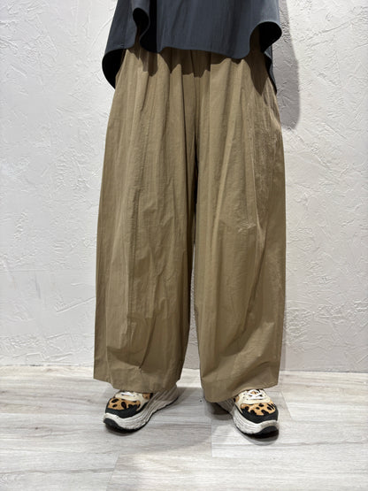 Wide Cut Light Pants