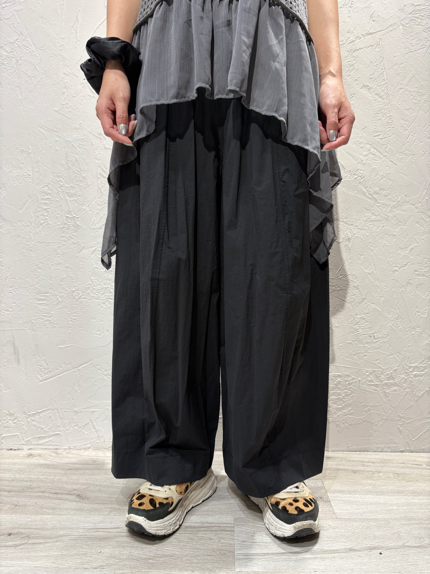 Wide Cut Light Pants