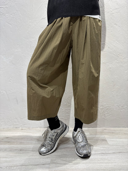 Light Wide Hanging Pants