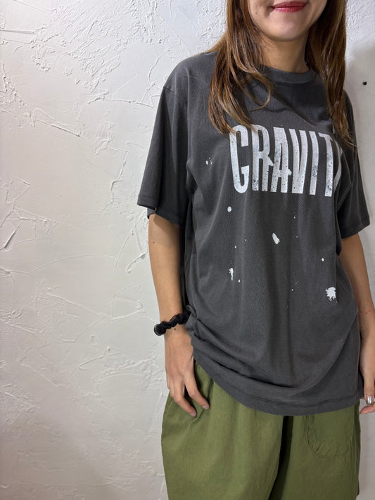 GRAVITY Print T-shirt