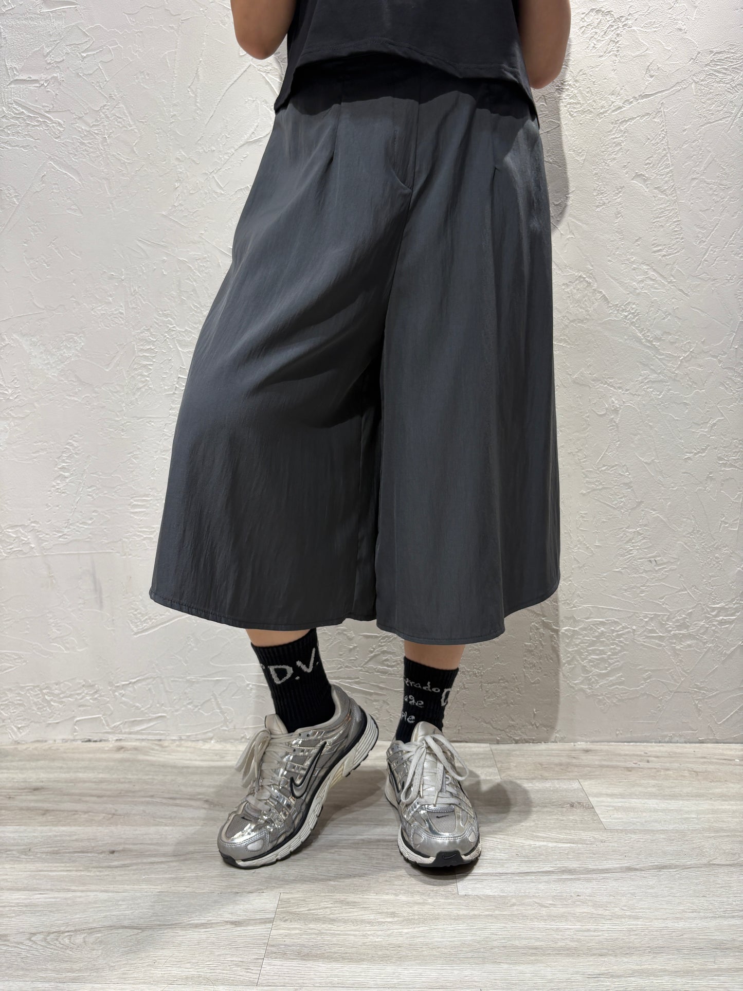 Soft Wide Hanging Pants