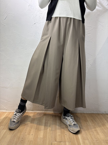 百褶裙褲