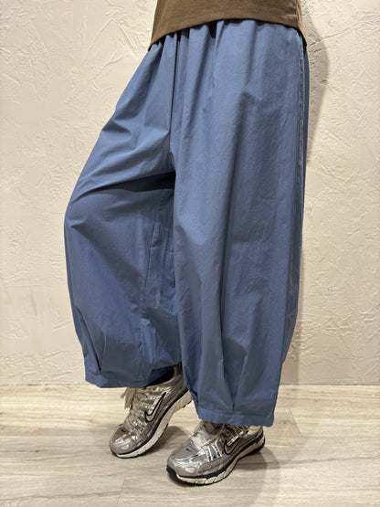 Pleated Hem Wide Legs Pants