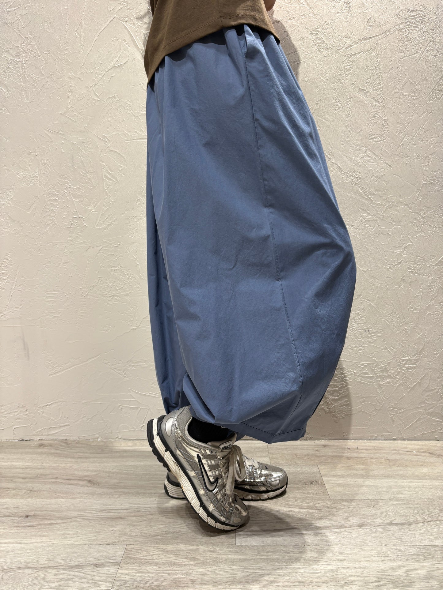 Pleated Hem Wide Legs Pants