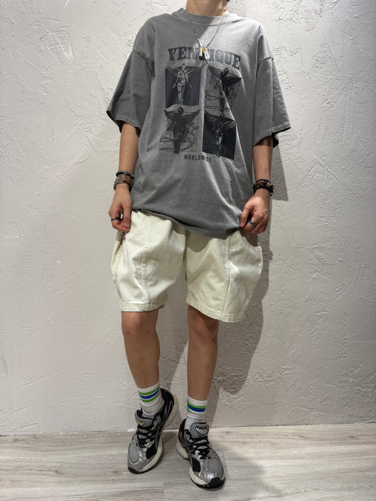 Graphic Print T-shirt