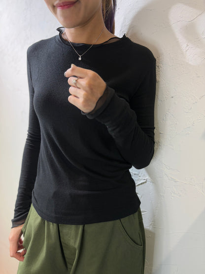 波浪蕾絲領上衣