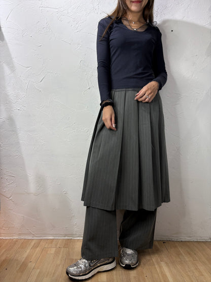 2-Layer Skirt-like Pants
