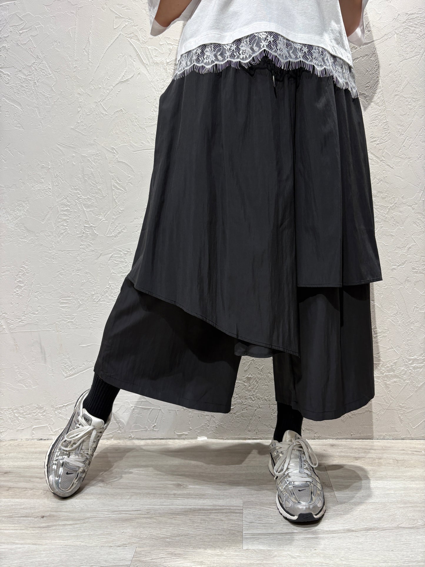 Layer Skirt-like Pants