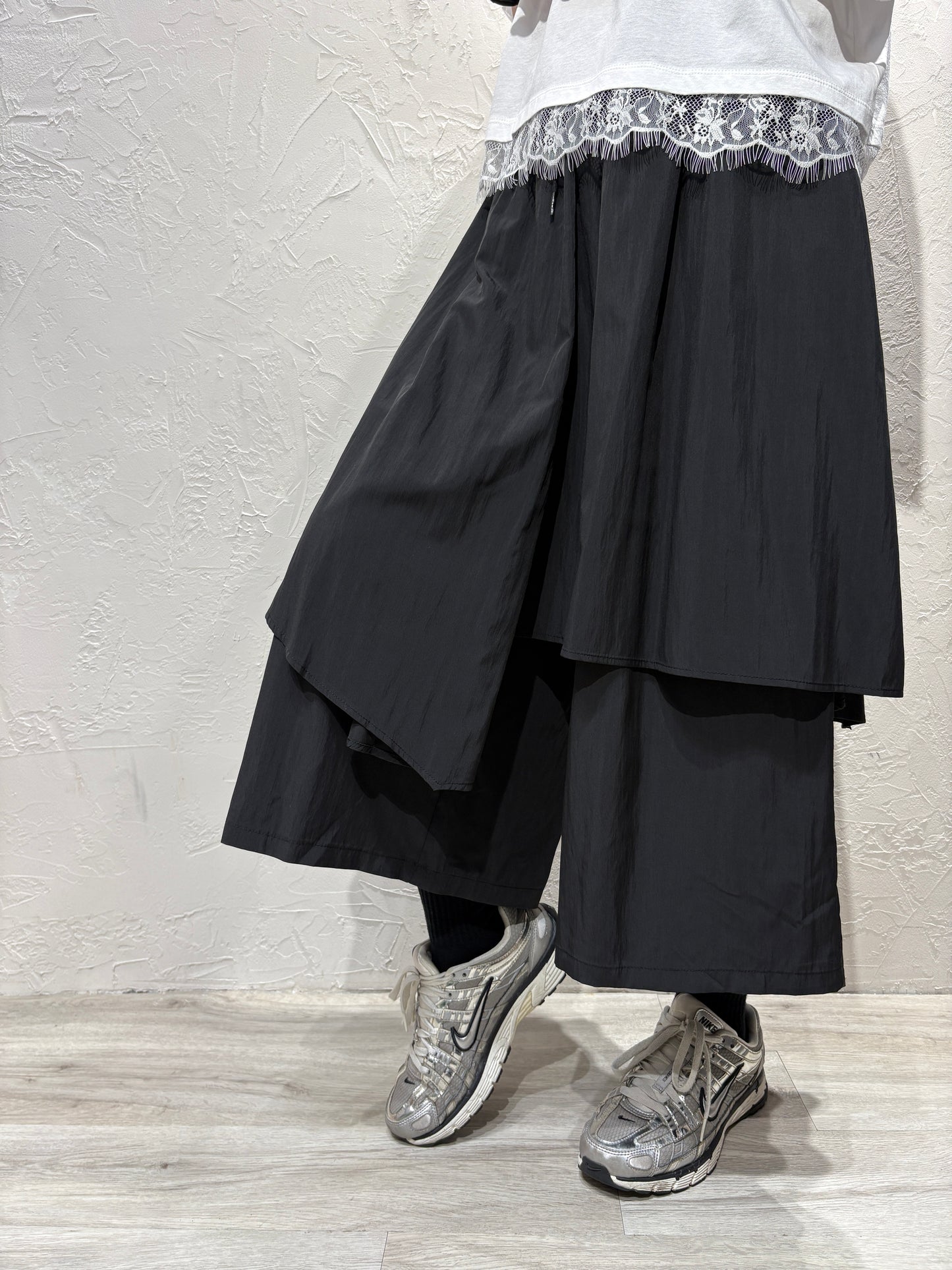 Layer Skirt-like Pants