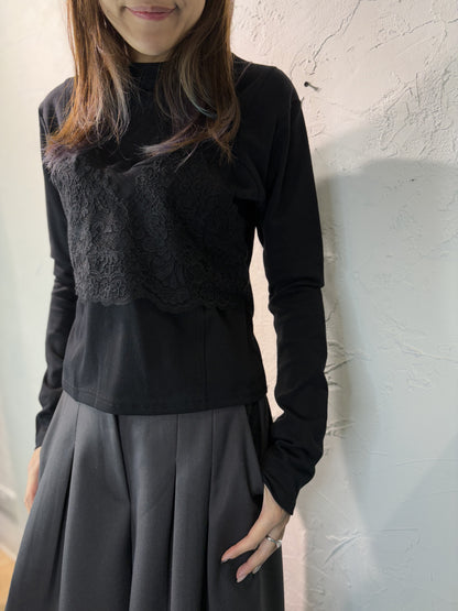 蕾絲刺繡上衣