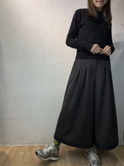 蕾絲刺繡上衣