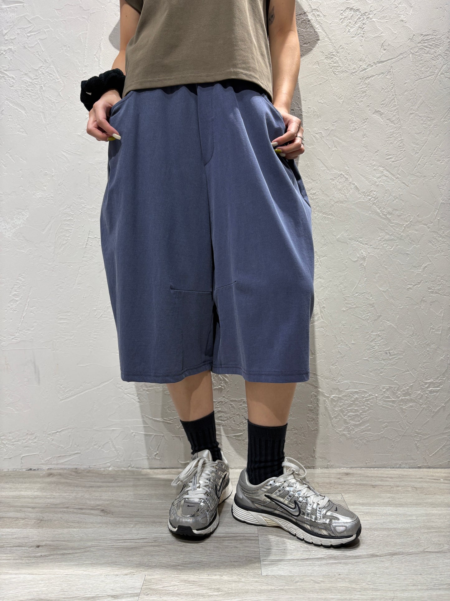 3D Cut Color Pants