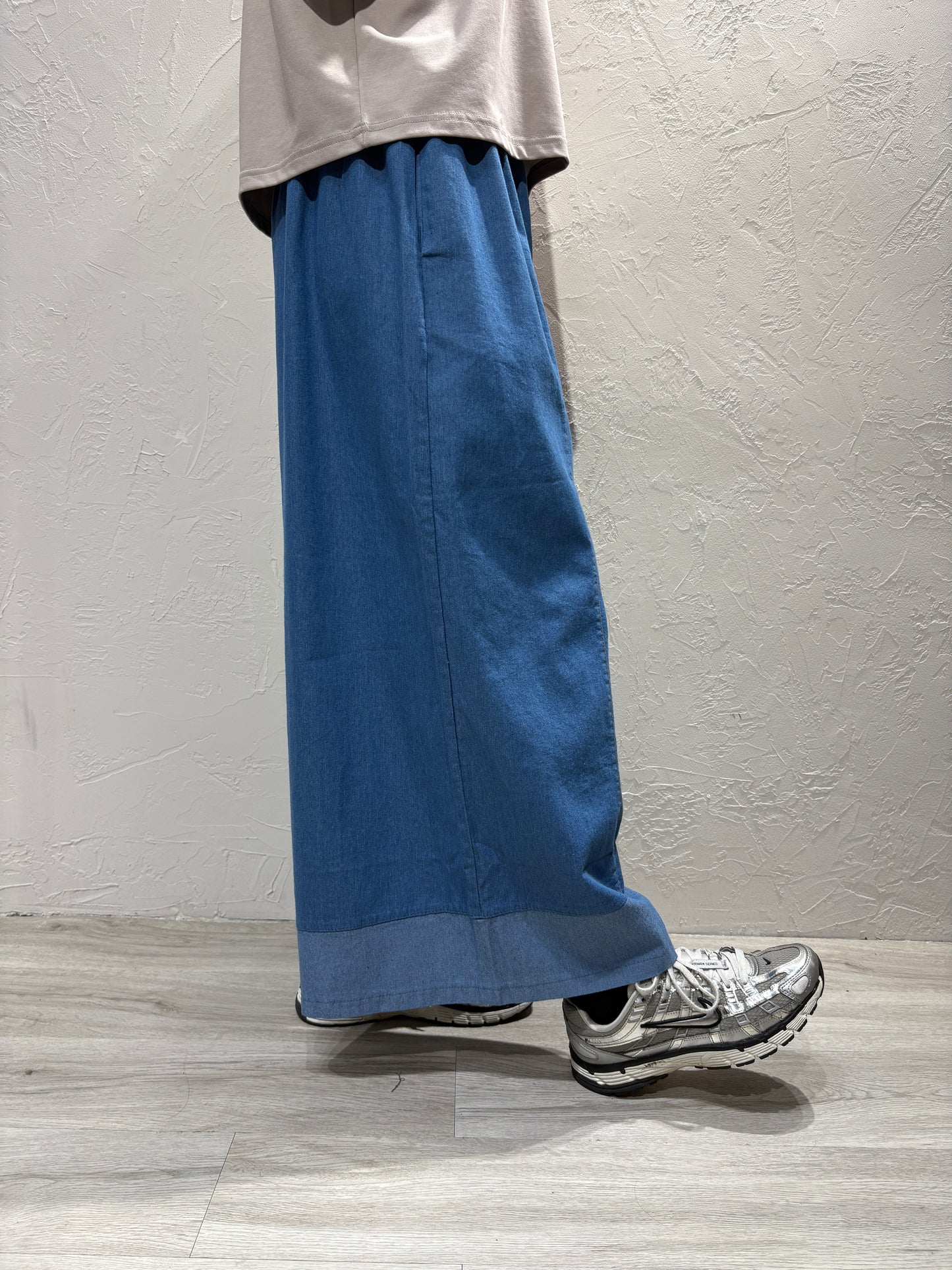 Two-tone Color Jeans