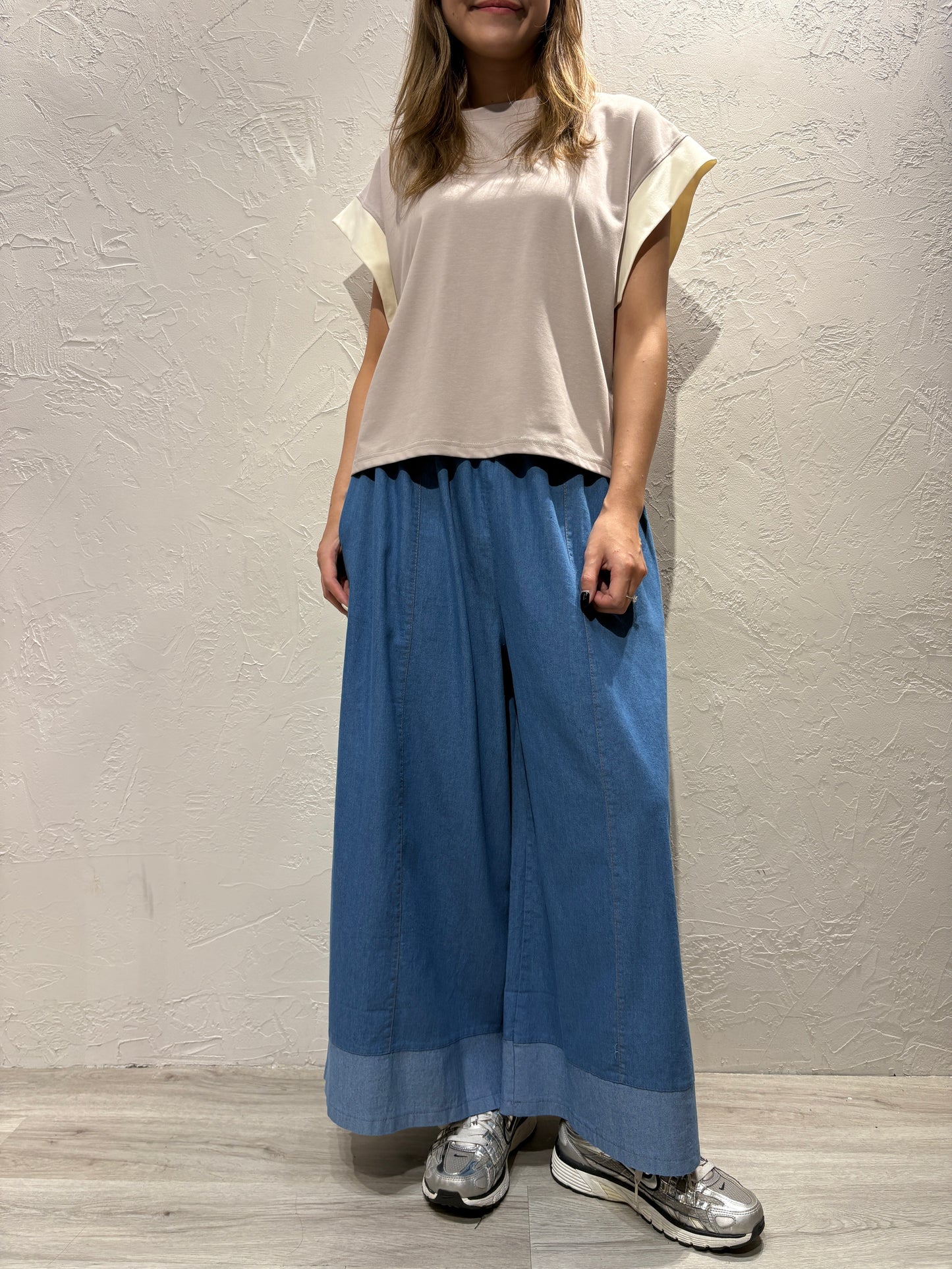 Two-tone Color Jeans