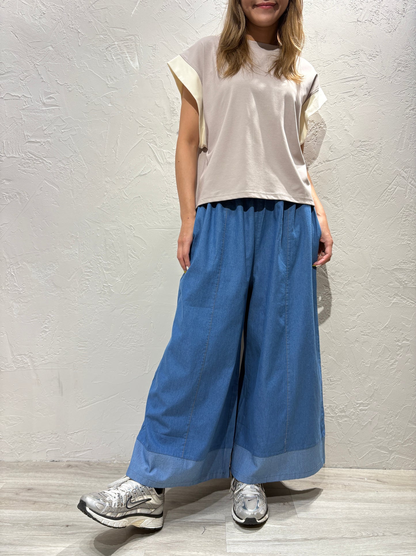 Two-tone Color Jeans