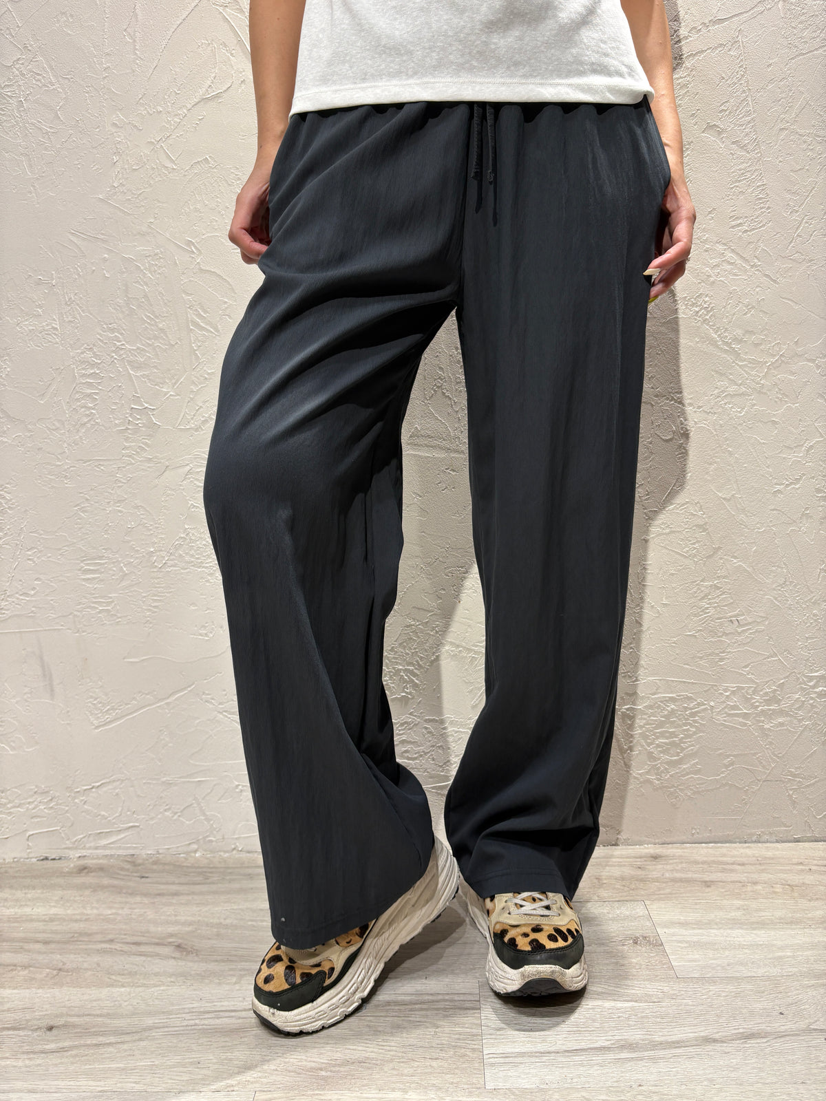 Light Straight Pants