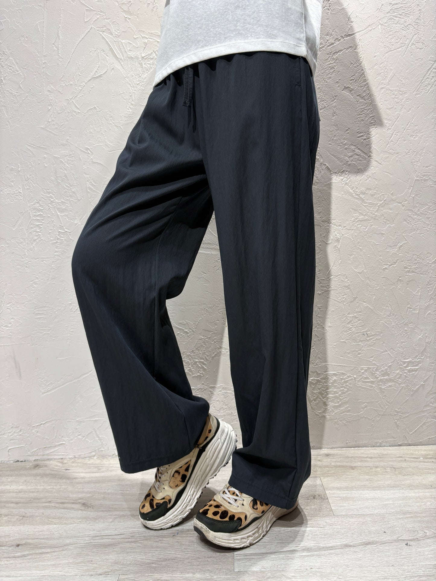 Light Straight Pants