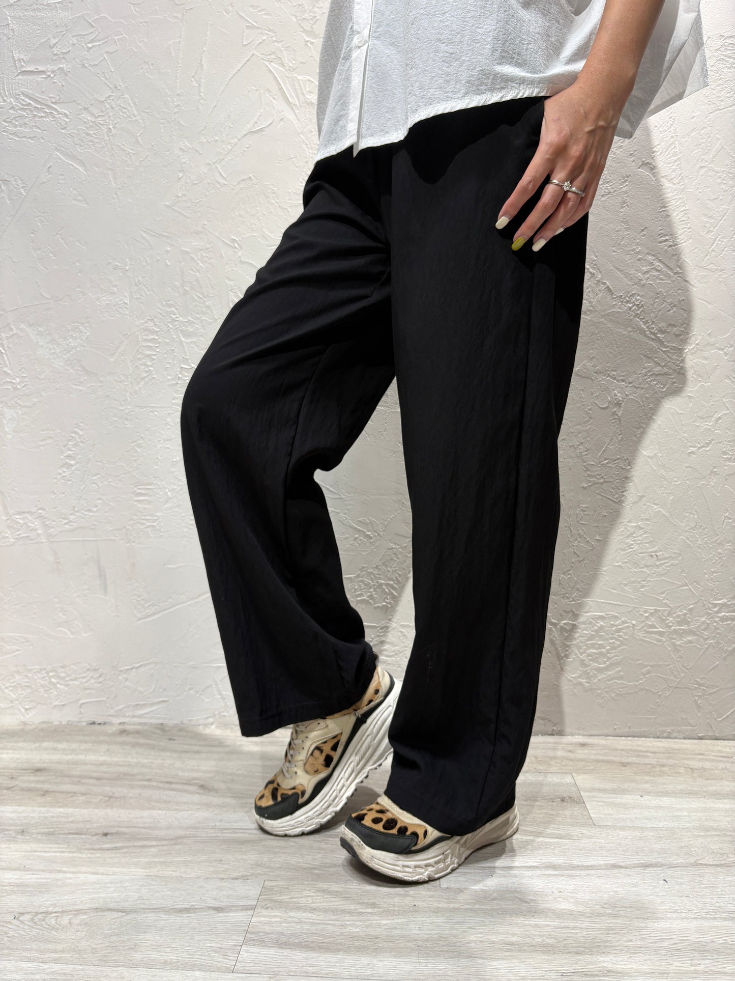 Light Straight Pants