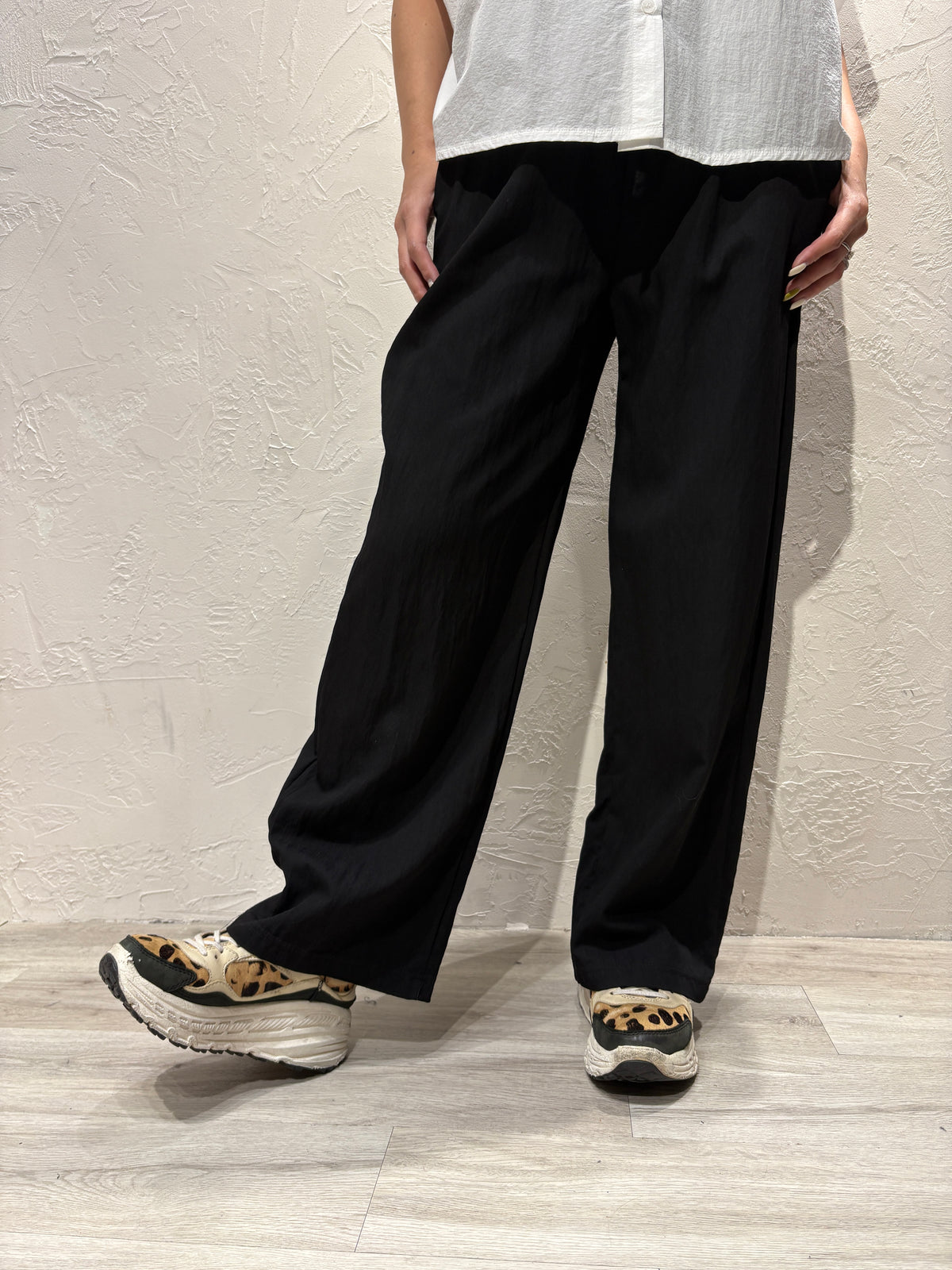Light Straight Pants