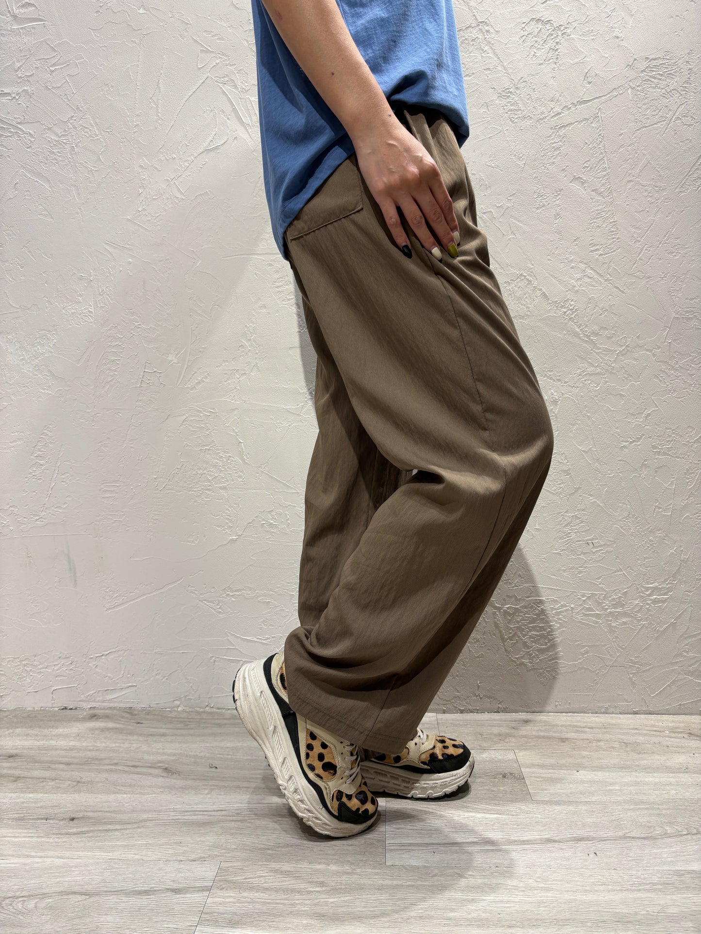 Light Straight Pants
