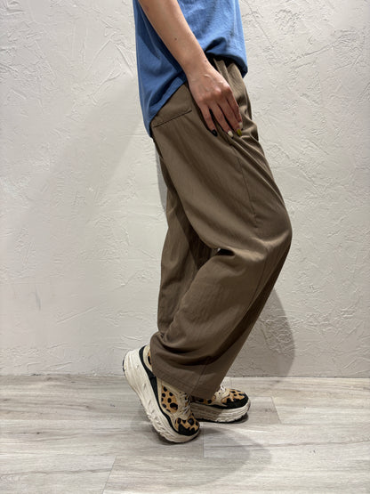 Light Straight Pants