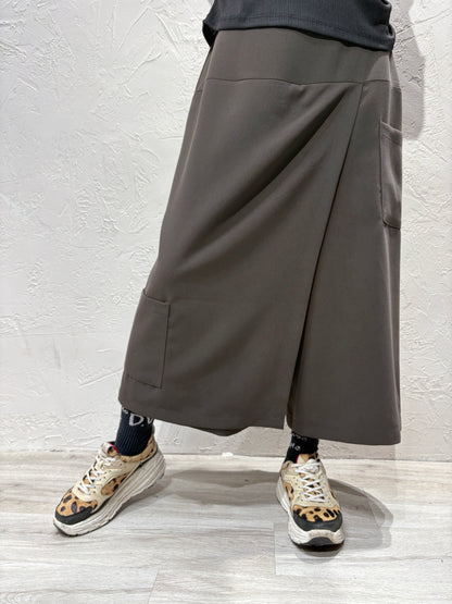 Pocket Skirt-like Pants