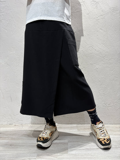 Pocket Skirt-like Pants