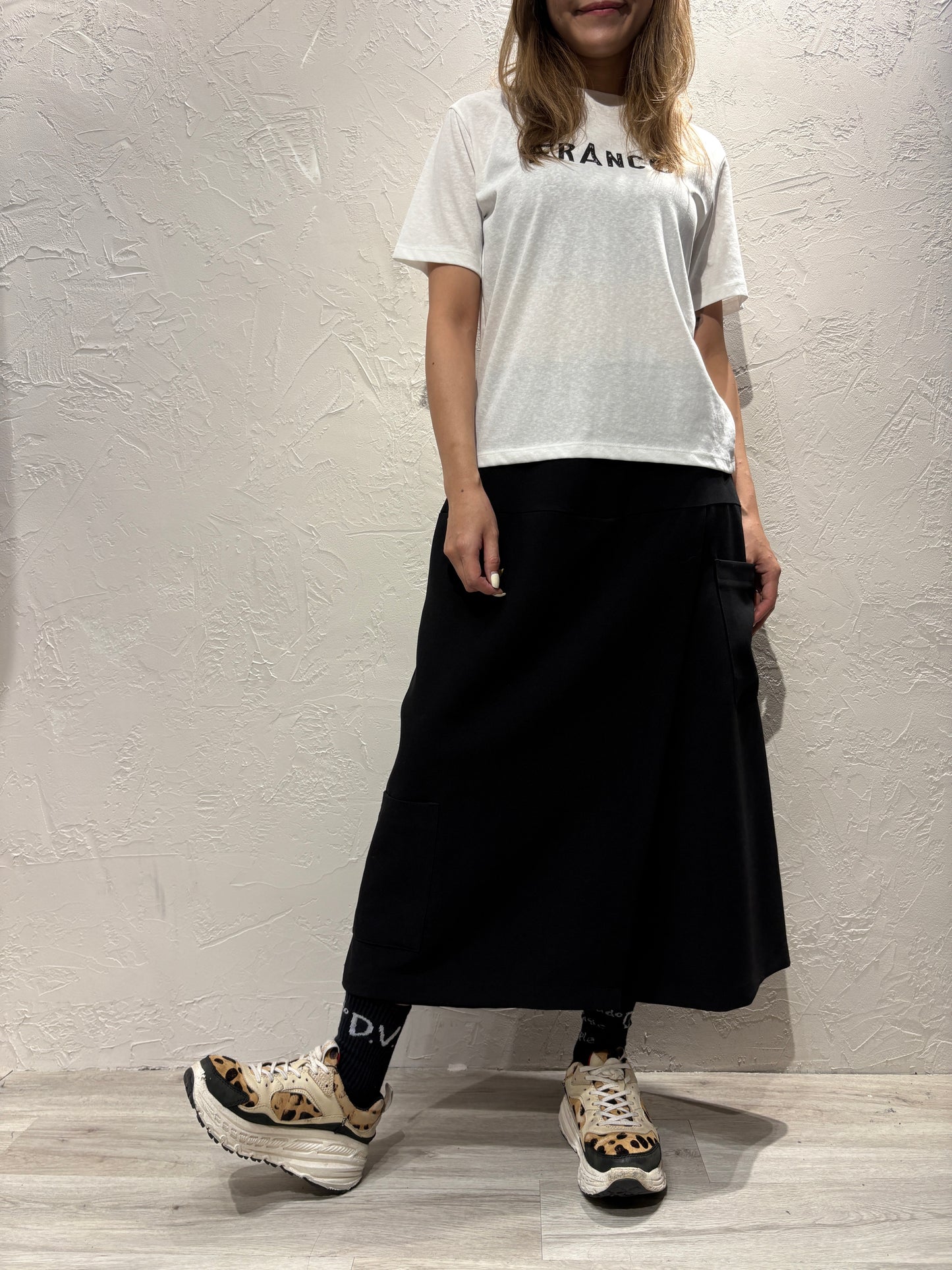 Pocket Skirt-like Pants
