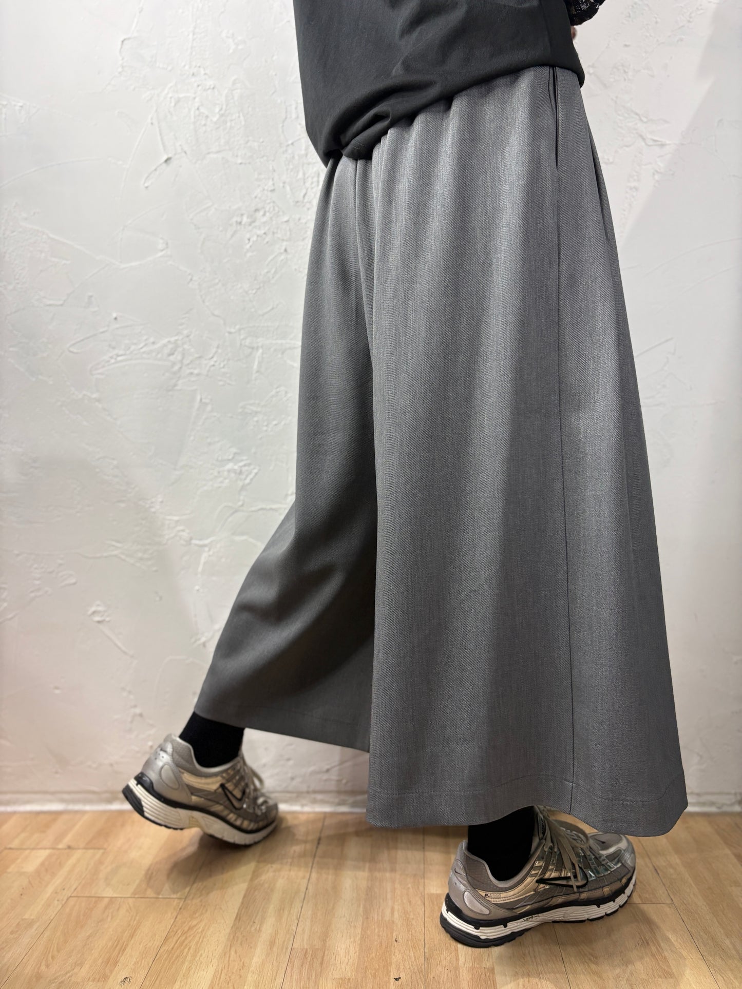 Non-Iron Skirt-like Pants