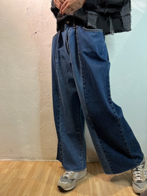 Two Tones Wide Legs Jeans
