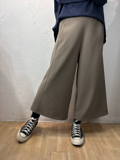 Hanging Legs Wide Pants