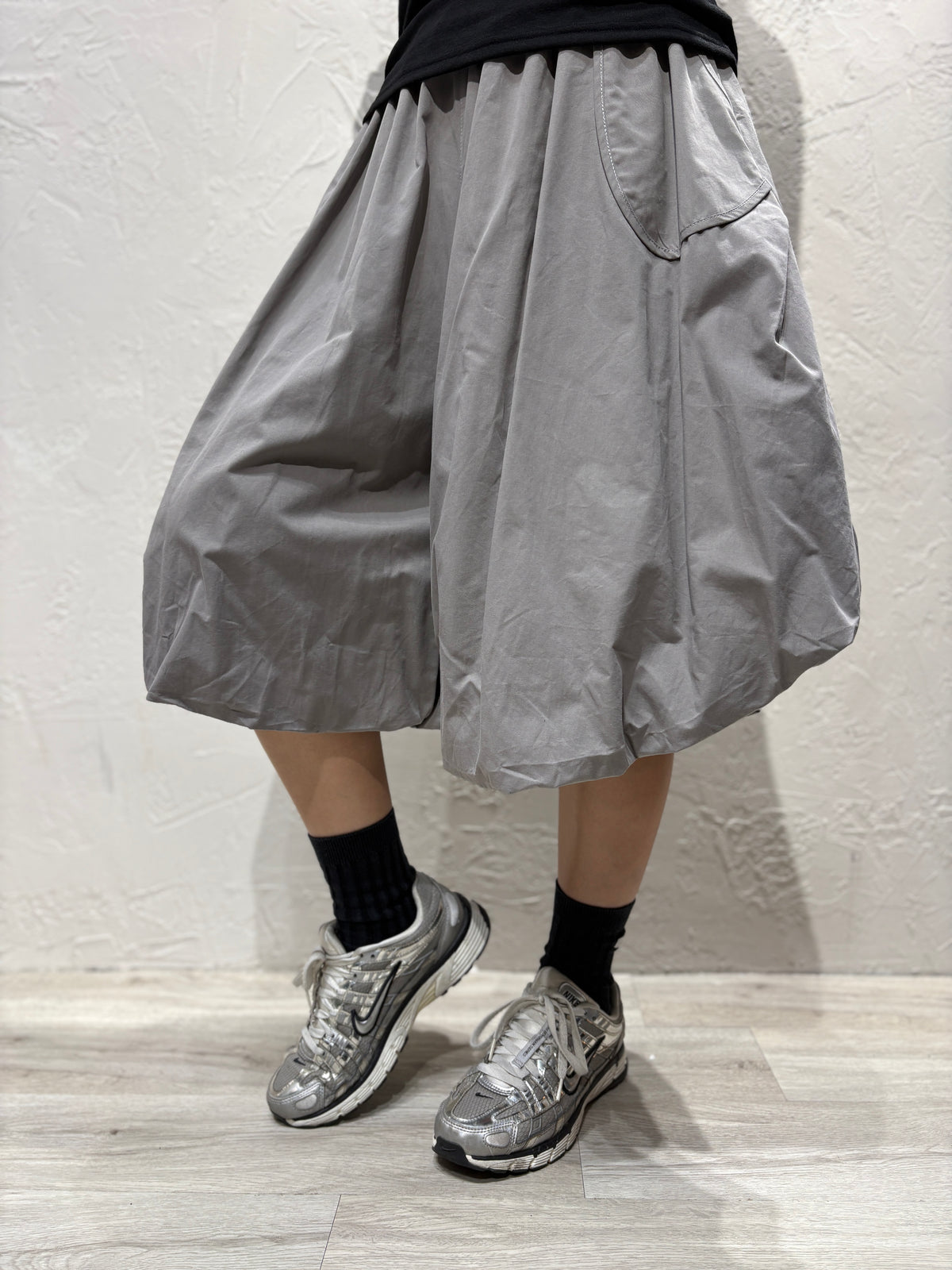 Bubble Cut Skirt-like Pants