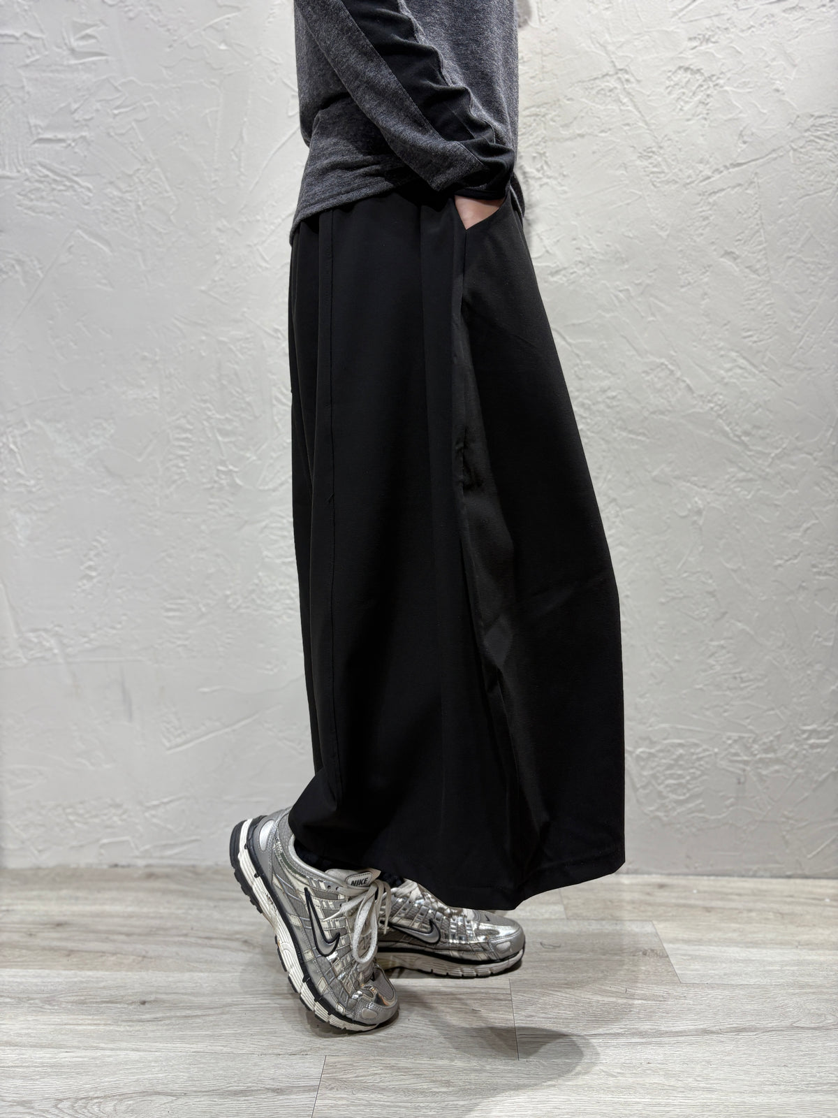 Ballon Cut Skirt-like Pants