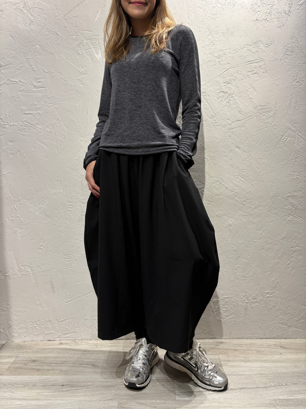Ballon Cut Skirt-like Pants