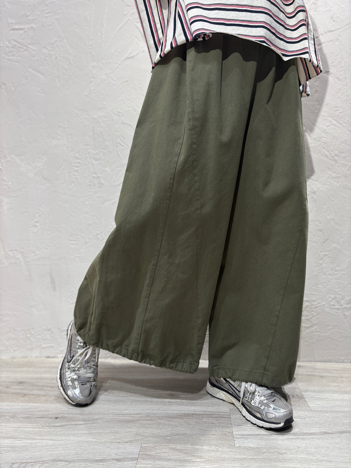 Wide Legs Pants