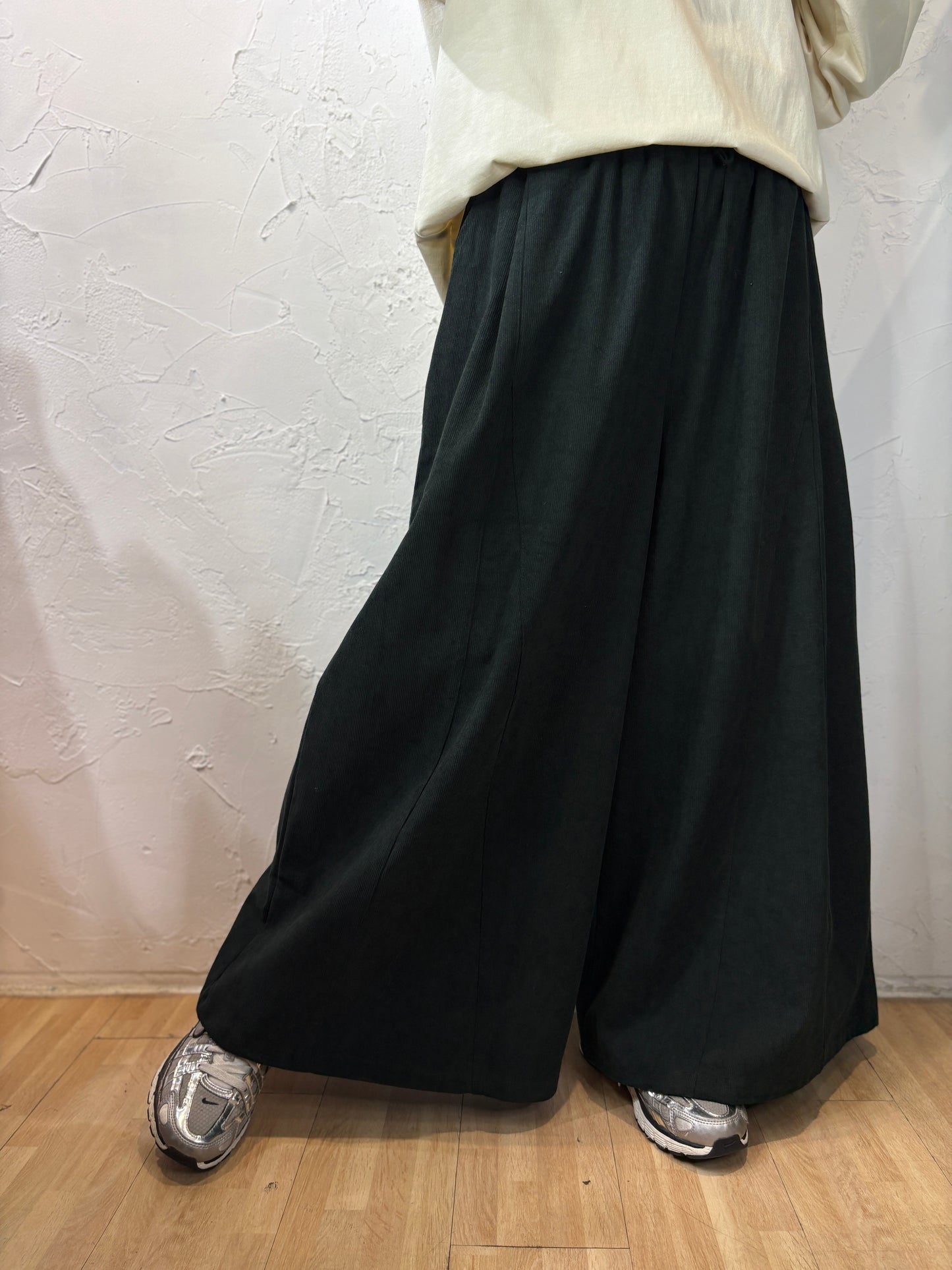 Corduroy Skirt-like Pants
