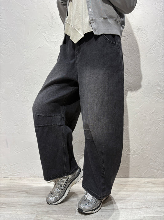 Ballon Cut Washed Jeans