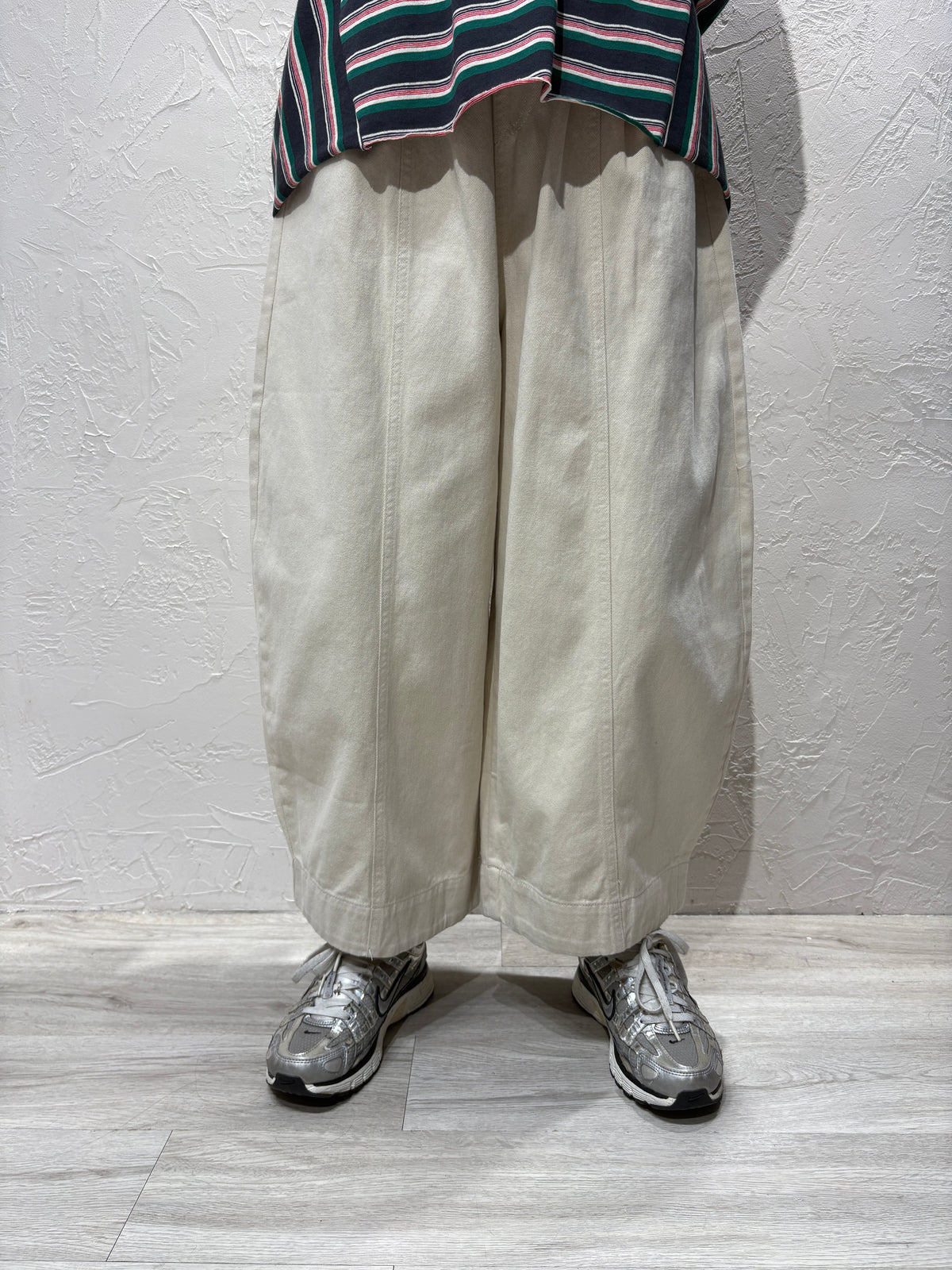 Washed Wide Jeans