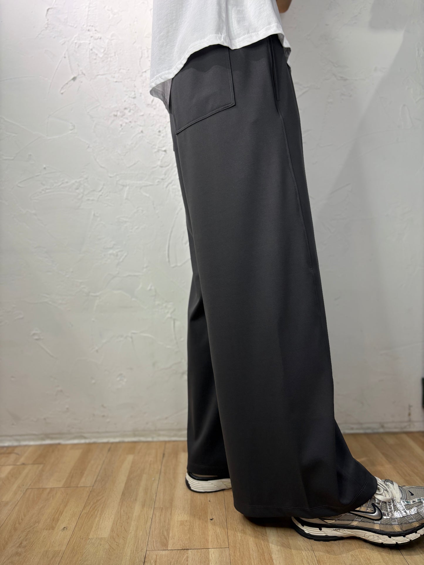 純色褲子